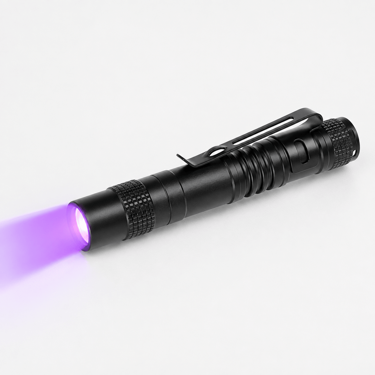 395nm UV Flashlight with Adjustable Focus StyleA
